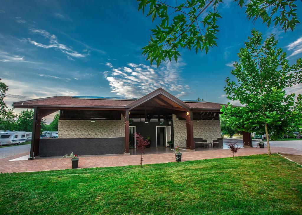 Kamp Slapic Hotel Duga Resa Exterior foto